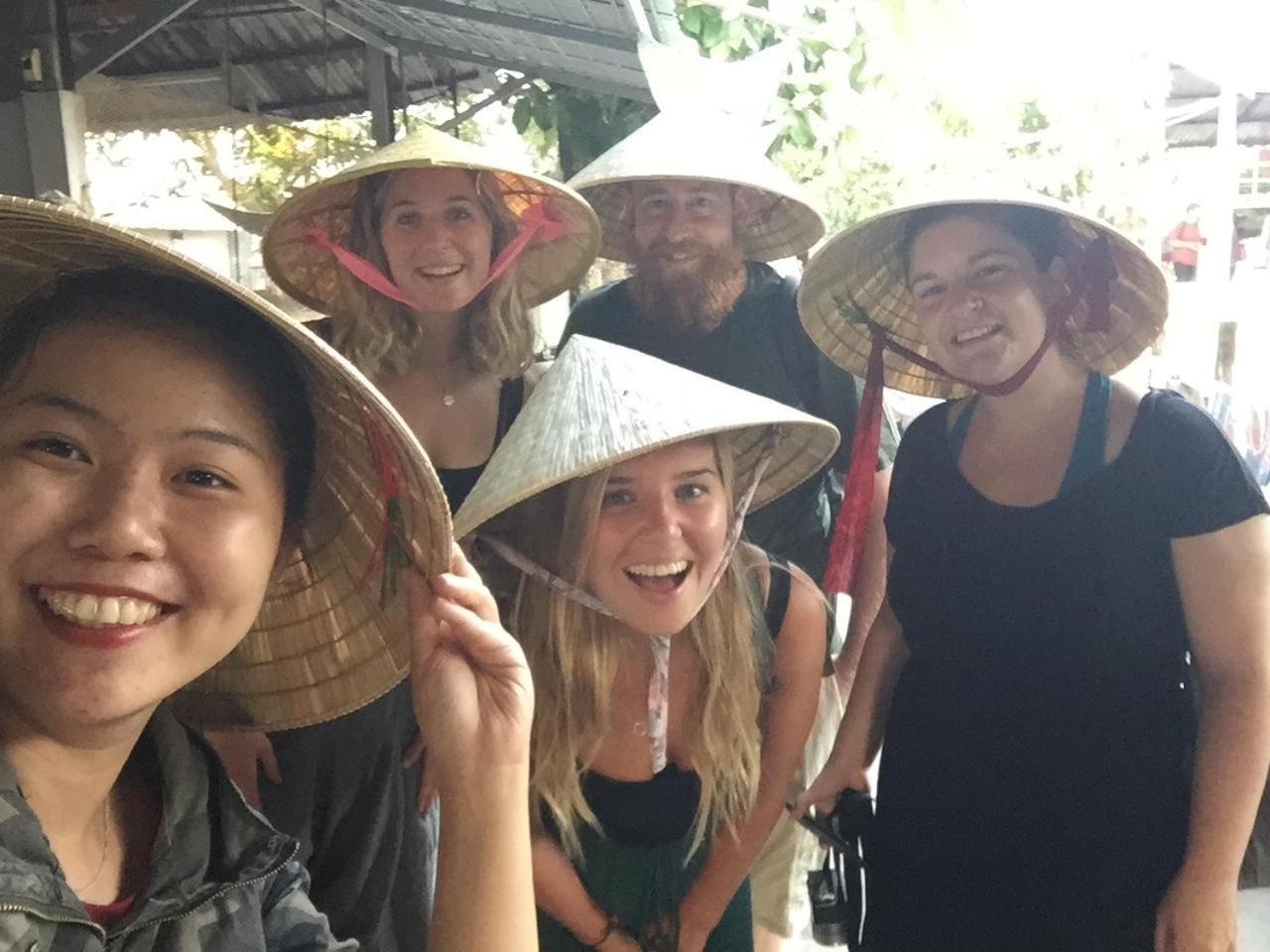芹苴 湄公背包客旅馆酒店 外观 照片